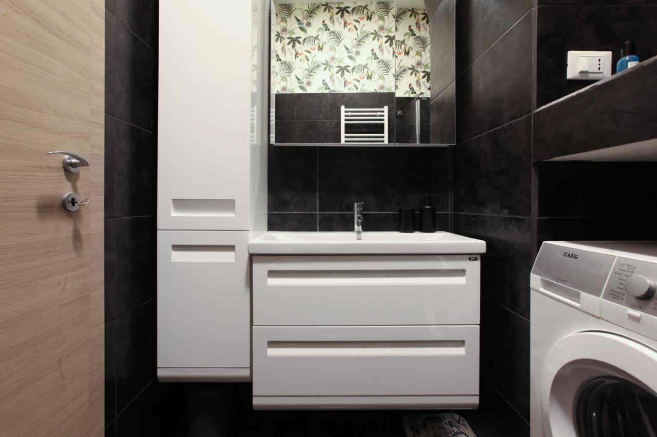 Modern Apartment Close To Shopping District Milan Luaran gambar